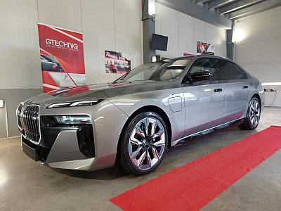 Zabalíme Vaše auto do té nejlepší keramiky. V Praze! - detail 4