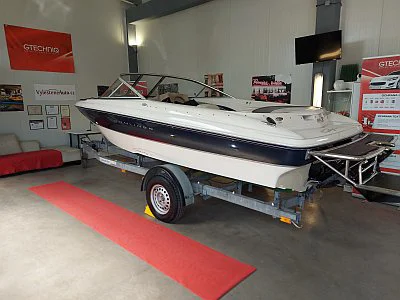 Bayliner - leštění a ochrana trupu - detail 4