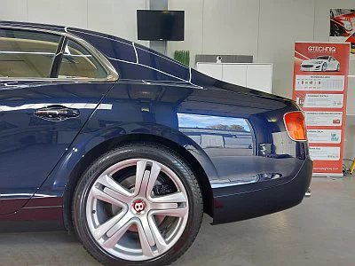 Bentley Flying Spur - leštění a keramická ochrana laku - detail 4