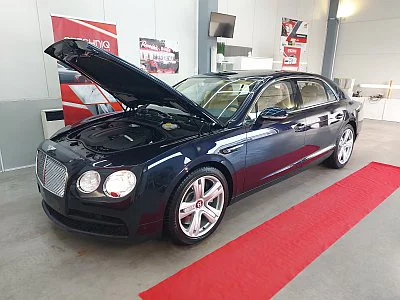 Bentley Flying Spur - leštění a keramická ochrana laku - detail 8