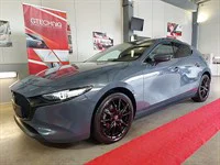 Mazda 3 - leštění a keramická ochrana laku