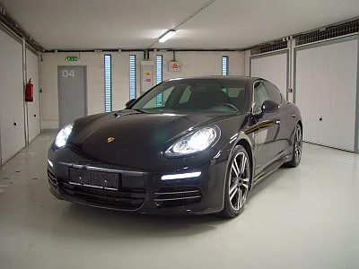 Rozleštění laku - Porsche Panamera 4S - detail 1