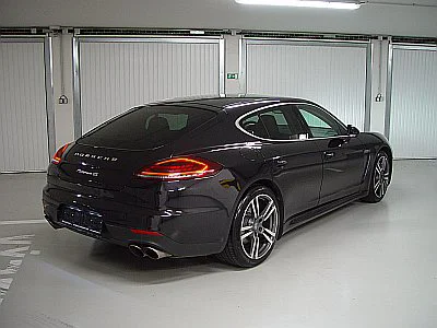 Rozleštění laku - Porsche Panamera 4S - detail 11