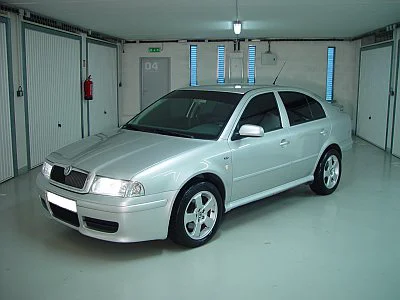 Škoda Octavia I s nájezdem 325 000 km - rozleštění laku - detail 3