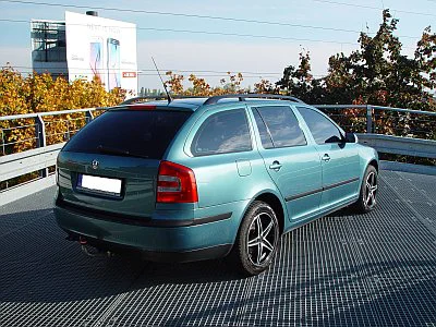 Škoda Octavia II kombi - rozleštění laku - detail 2