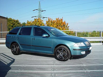 Škoda Octavia II kombi - rozleštění laku - detail 4