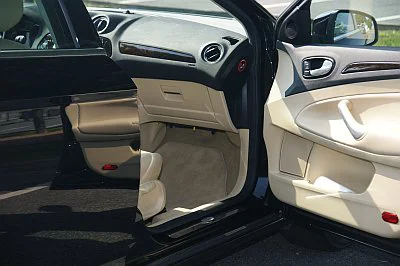 Vylesteneauto.cz Vám nabízí kvalitní čištění a ošetření interiéru - detail 3